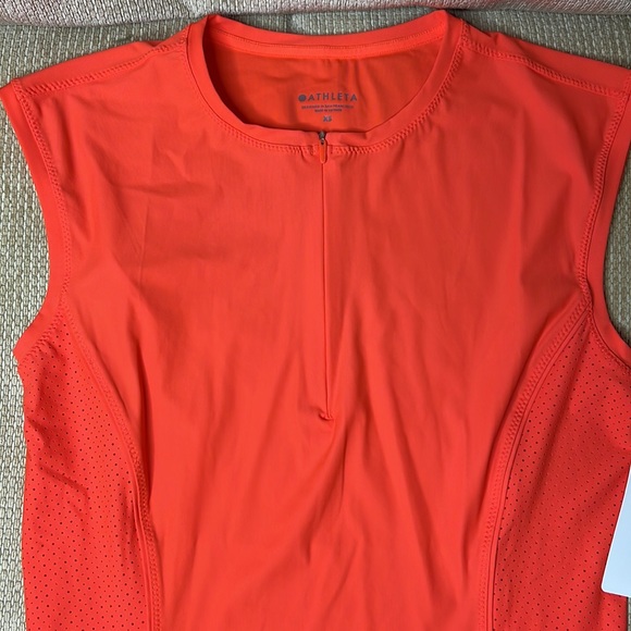Athleta Pacifica II Tank Size Extra Small - Picture 2 of 7
